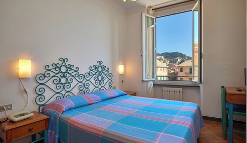 Habitación estándar con 1 cama doble o 2 individuales