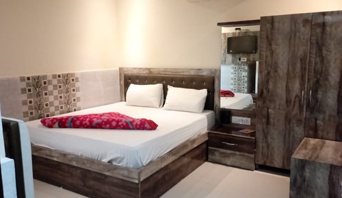 Deluxe Room, City View
