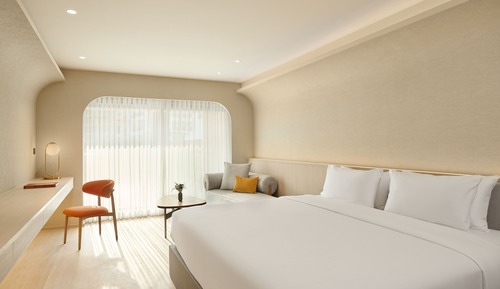 Suite, 2 Bedrooms, Balcony, Pool View