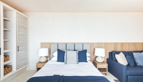 Apartamento Royal, 1 cama de matrimonio grande con sofá cama, piscina privada, vistas a la piscina