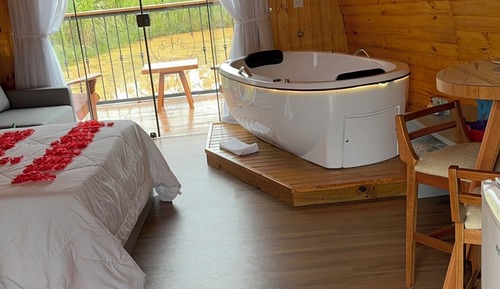 Cabaña Premium (Barrel Chalet)