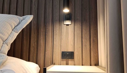 Habitación Grand, 1 cama de matrimonio grande con sofá cama, balcón, vistas al parque (Sky Suite)