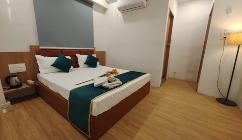 Habitación Deluxe doble, vistas a la piscina