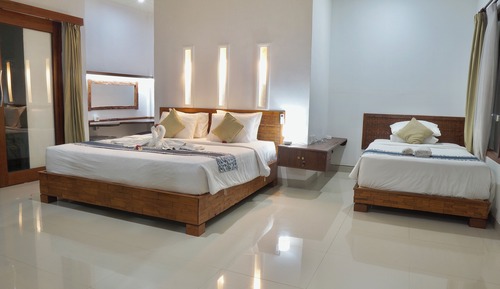 Habitación familiar, balcón