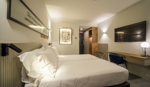 Habitación clásica doble, balcón