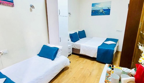 Habitación triple Confort, vistas a la ciudad