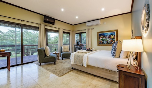 Habitación superior, vistas al jardín