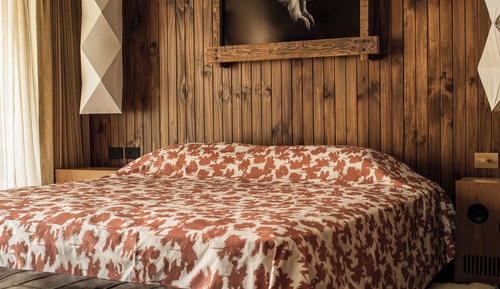 Estudio básico, vistas al jardín