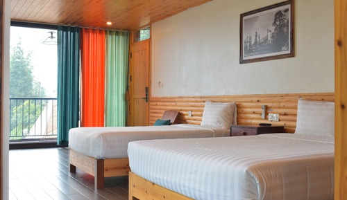 Habitación cuádruple, vistas a la montaña