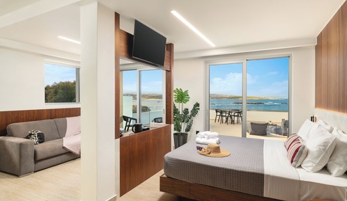 Suite superior, bañera de hidromasaje, frente al mar