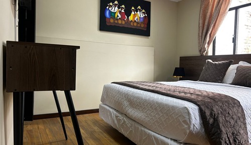 Habitación Deluxe con 1 cama doble o 2 individuales, 1 habitación, baño privado