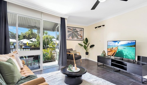 Apartamento Confort, balcón, vistas a la piscina