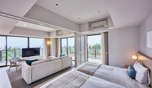Suite Deluxe, no fumadores (Corner, Resort View, 2-4 floor)