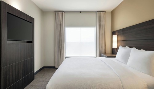 Suite, 2 habitaciones, no fumadores (Mobility/Hearing Access, Roll-in Shwr)
