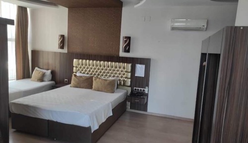 Habitación estándar con 2 camas individuales, vistas a la ciudad