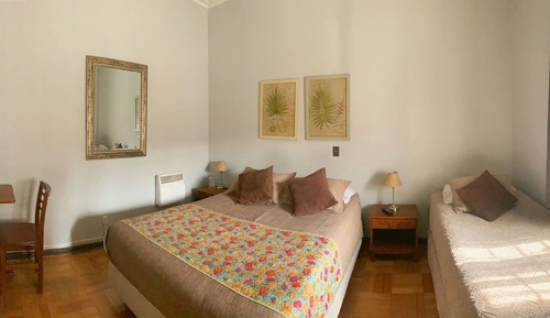 Habitación cuádruple clásica, baño compartido, vistas a la ciudad