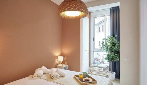 Apartamento familiar, balcón (6241)