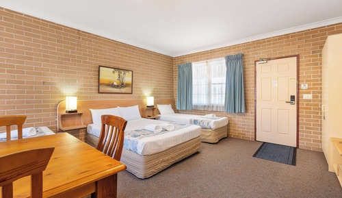 Habitación estándar, varias camas, no fumadores, microondas