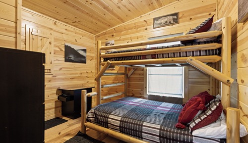 Cabaña Confort, 2 habitaciones, chimenea, vistas a la montaña