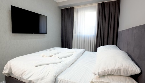 Apartamento familiar, 2 habitaciones, balcón, vistas al jardín