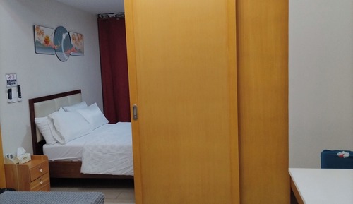 Apartamento Deluxe, varias camas, vistas a la piscina