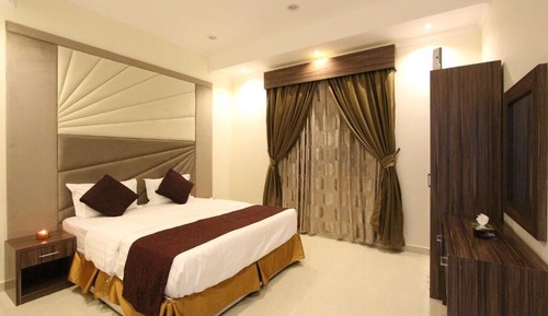 Junior Studio Suite, City View