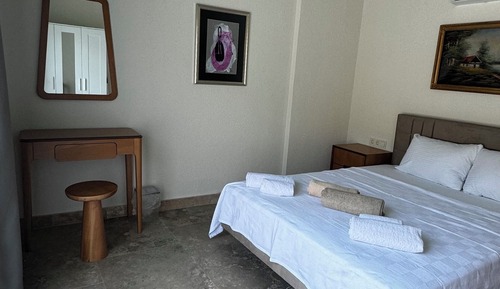 Apartamento de lujo, piscina privada, vistas al jardín