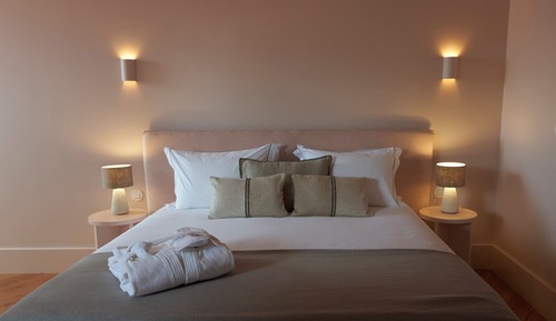 Habitación superior con 1 cama doble o 2 individuales