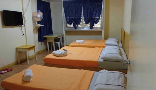 Dormitorio compartido económico, dormitorio mixto