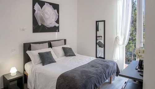Habitación triple tradicional, balcón, vistas al jardín
