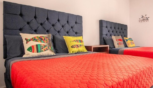 Apartamento superior, 2 camas dobles, vistas a la piscina