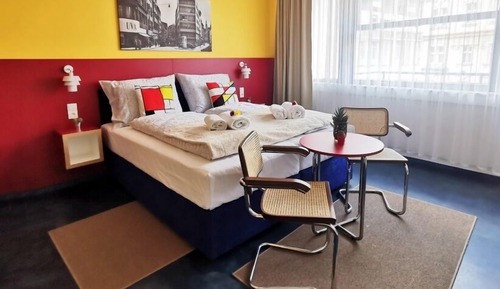 Habitación Confort, 1 cama de matrimonio, balcón, vistas a la ciudad