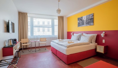 Habitación Confort, 1 cama de matrimonio, vistas a la ciudad