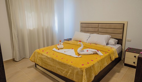 Apartamento de lujo, 1 habitación, balcón, vistas al jardín