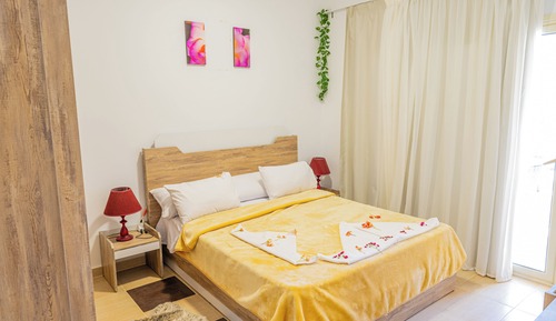 Apartamento de lujo, balcón, vistas al jardín