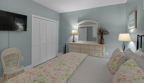 Apartamento, 1 cama de matrimonio grande con sofá cama, patio, vistas al mar (Emerald Hill 11)