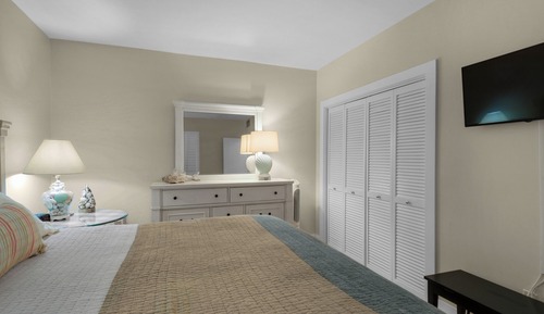 Apartamento, 1 cama de matrimonio grande con sofá cama, patio, vistas al mar (Emerald Hill 9)