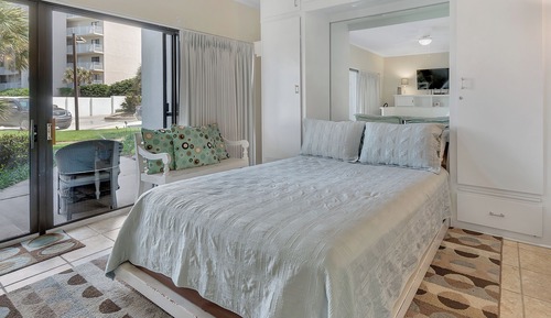 Estudio, varias camas, patio, vistas al jardín (Emerald Hill 19)