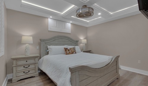 Apartamento, varias camas, patio, vistas al mar (Emerald Hill 13)