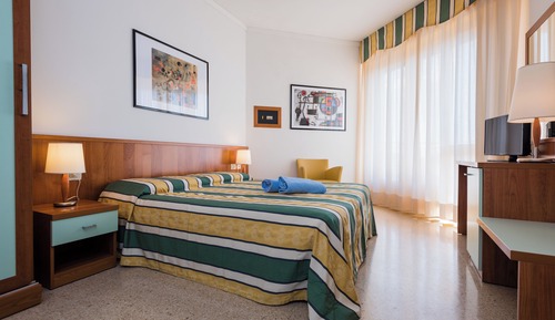 Habitación, balcón