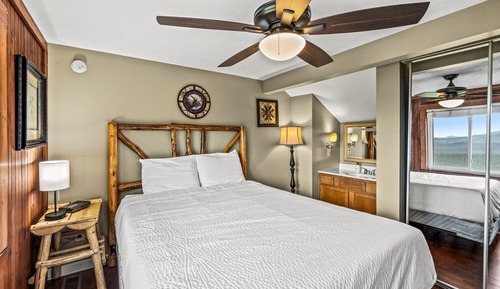 Condo, Balcony, Mountain View