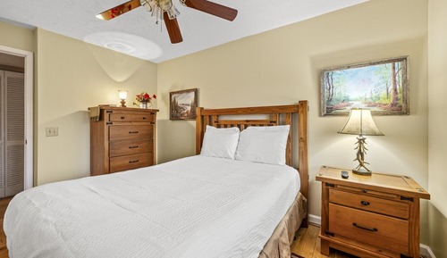 Condo, Balcony, Mountain View