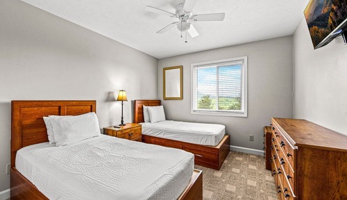 Condo, Balcony, Mountain View