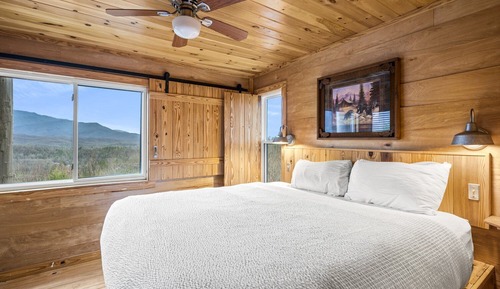 Condo, Balcony, Mountain View