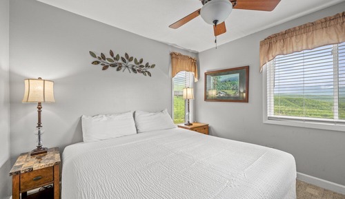 Condo, Multiple Beds, Balcony, Mountain View