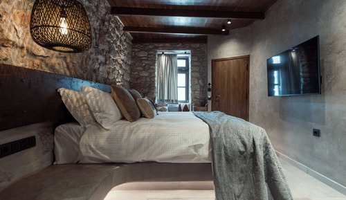 Cozy Double Room with Sea View