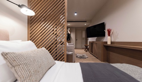 Superior Suite with Pool & Mountain View