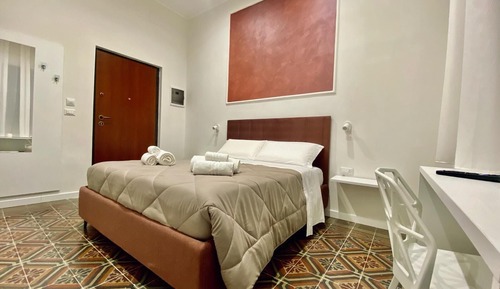 Habitación Confort doble, 1 cama de matrimonio, no fumadores, baño privado