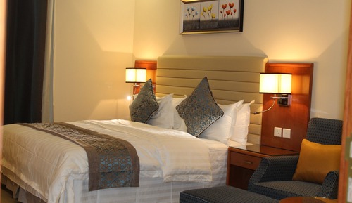 Apartamento de lujo, 2 habitaciones, cocina, vistas a la ciudad