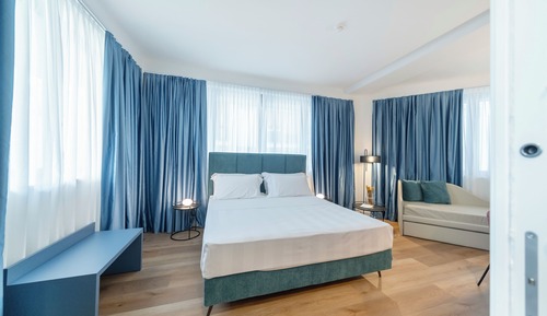 Suite estudio familiar, no fumadores, vistas a la ciudad